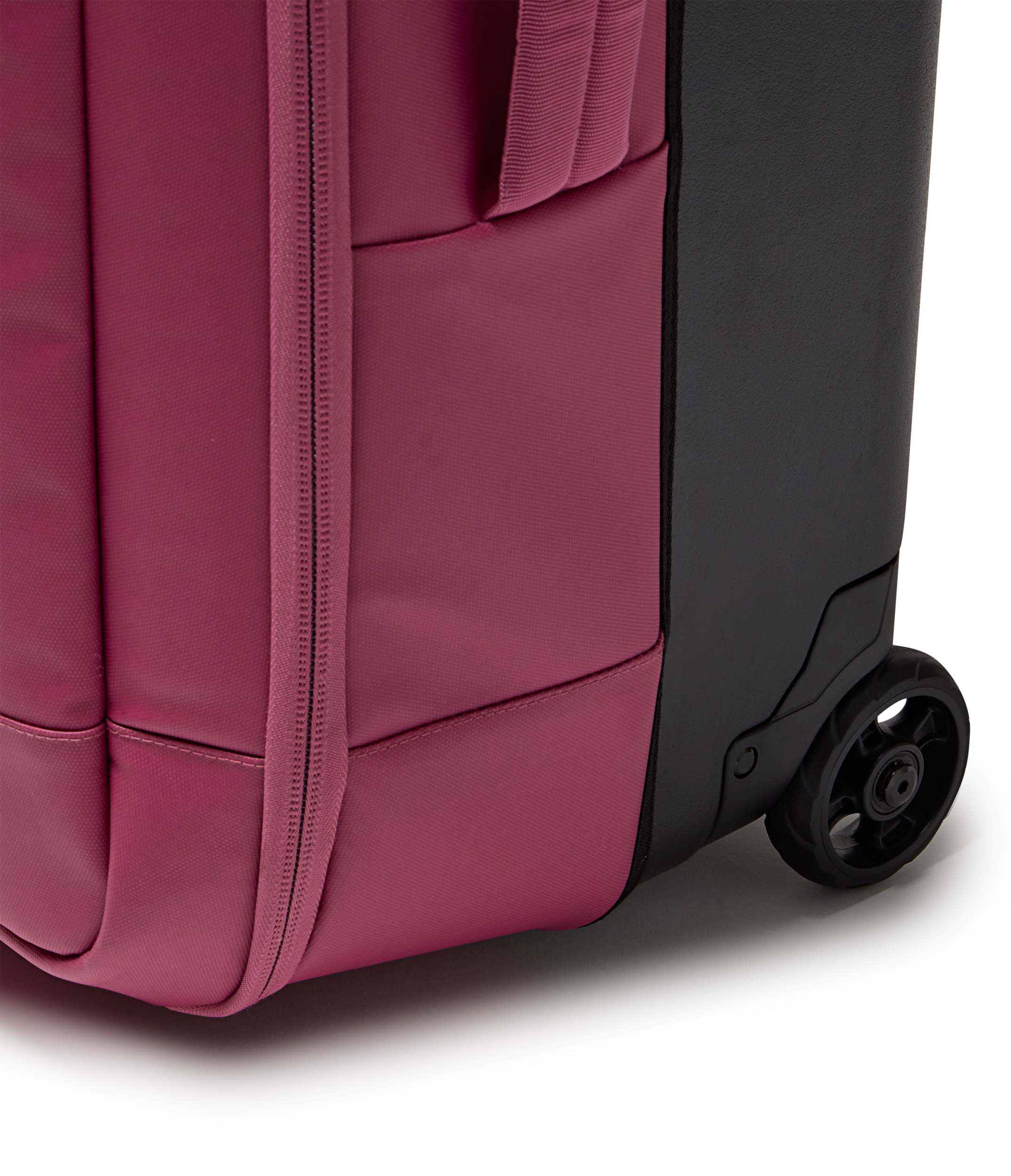 Good Latitude 30" Rolling Duffel - Image 5