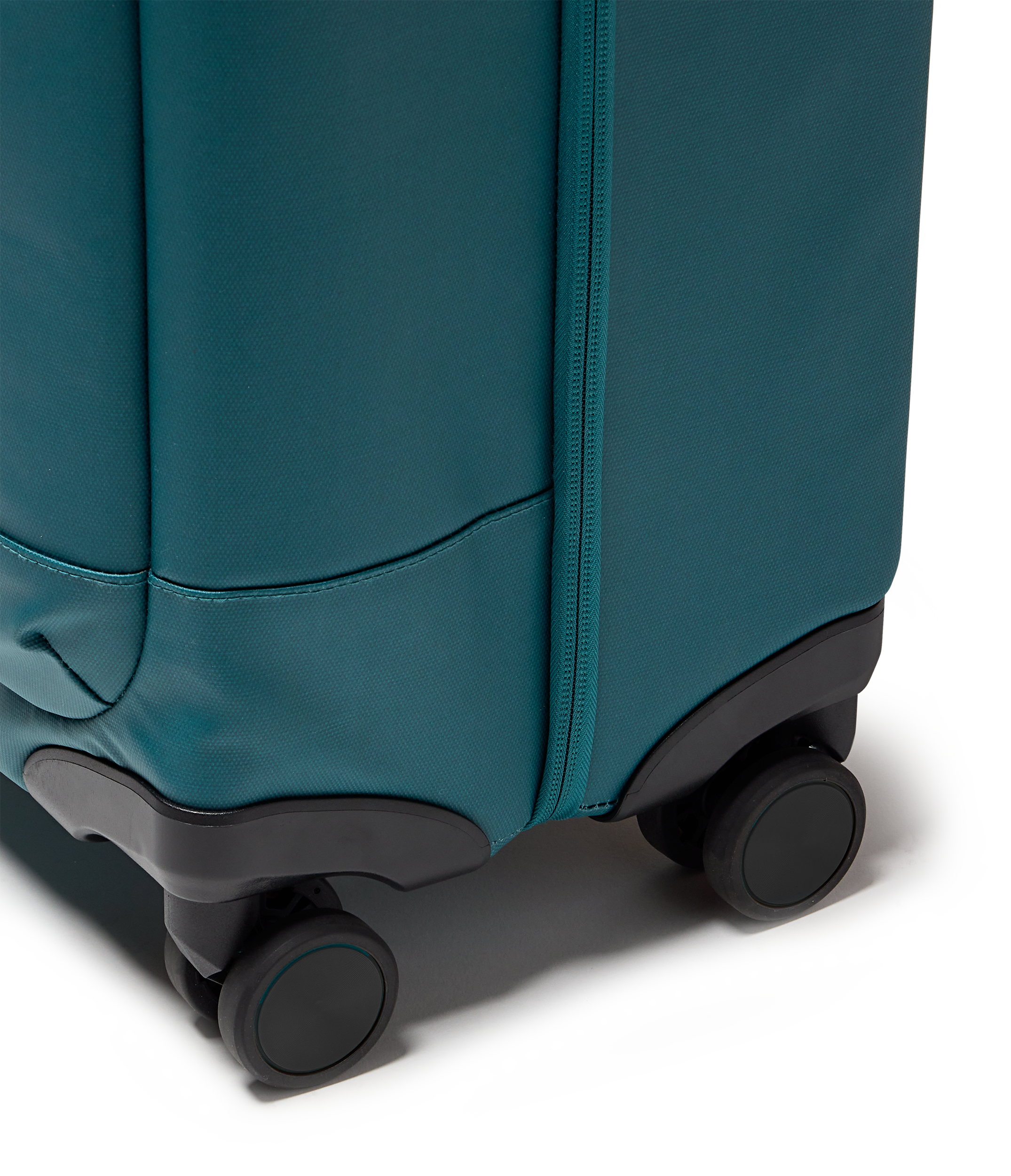 Good Latitude 22" Carry On - Image 14