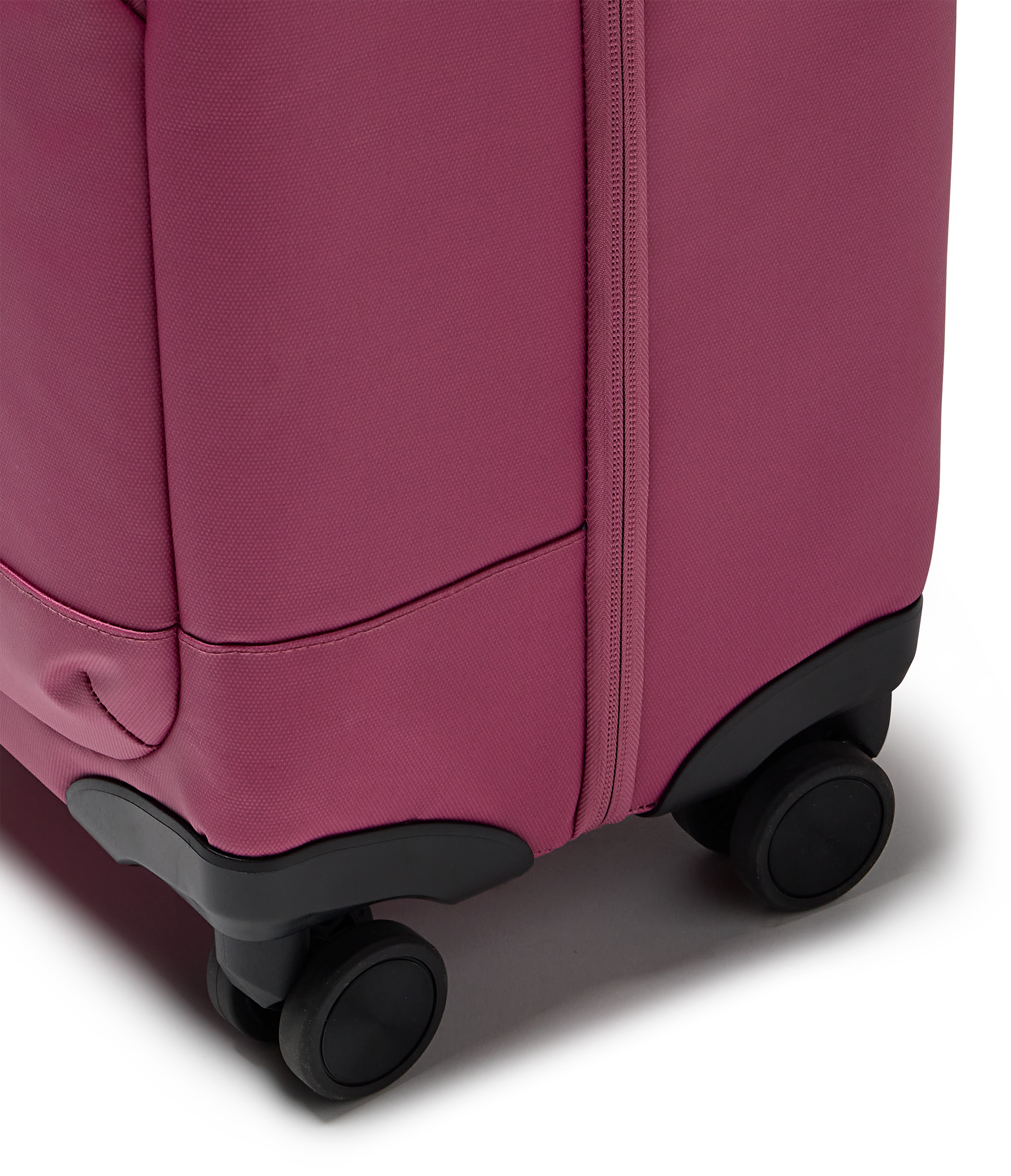 Good Latitude 22" Carry On - Image 22
